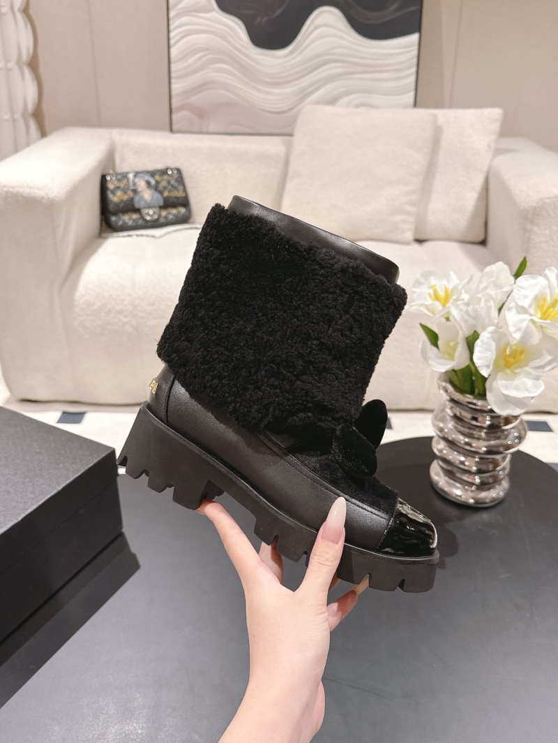 Ch**el boots